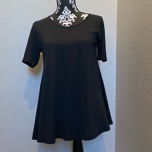 LulaRoe Short sleeves blouse